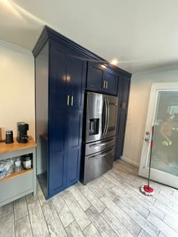 Cabinet Mirror Painting Finish